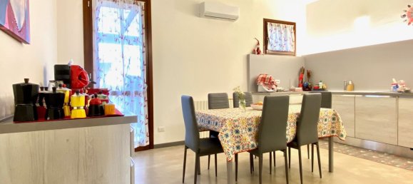 7غرفة منزل في San Martino in Rio, Italy رقم 131473 31