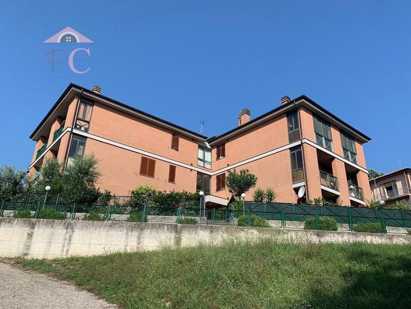 Apartamento de 4 dormitorios en Narni, Italy No. 369889