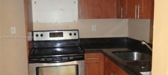 2 chambres propriété commerciale à vendre à Miami, Miami-Dade, Florida, USA № 615888 8