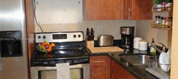 2 chambres propriété commerciale à vendre à Miami, Miami-Dade, Florida, USA № 615888 7