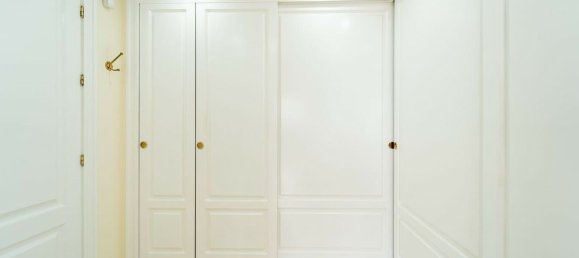 5 bedrooms Villa in Marbella, Spain No. 112548 20