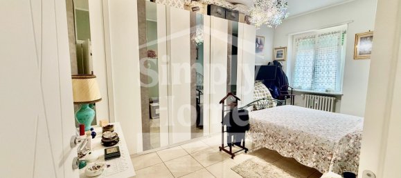 3 rooms Apartment in Turin, Italy No. 276277 23