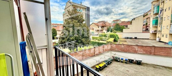 3 rooms Apartment in Turin, Italy No. 276277 21