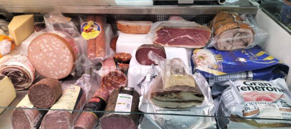 Коммерческая недвижимость с 2 комнатами в Палермо, Италия № 322814 5