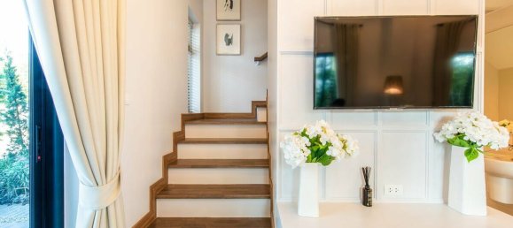 4 Schlafzimmer Stadthaus in Saraphi, Thailand, Nr. 64983 11