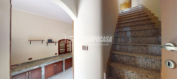 3 rooms House in Acquaviva delle Fonti, Italy No. 153181 9