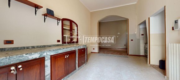 3 rooms House in Acquaviva delle Fonti, Italy No. 153181 6