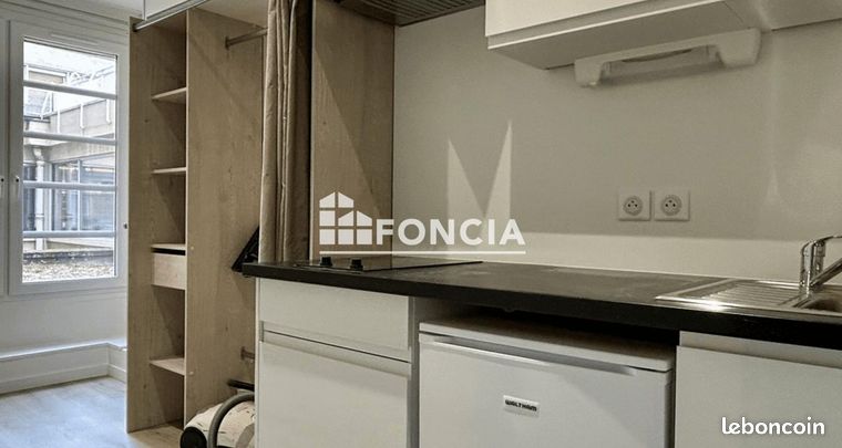 Estudio en Rouen, France No. 362407