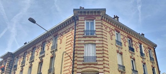 Apartamento de 2 dormitorios en Courbevoie, France No. 165461 5