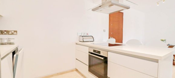 2 bedrooms Apartment in Coral Bay, Cyprus No. 22558 8