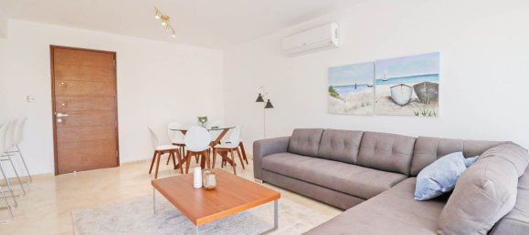 2 bedrooms Apartment in Coral Bay, Cyprus No. 22558 2