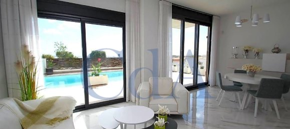 Villa T3 em San Miguel de Salinas, Spain N.º 4954 2