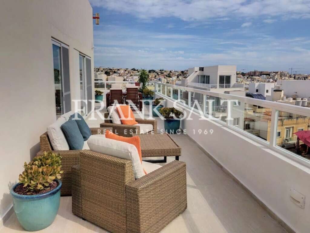 Пентхаус с 1 спальней в Мсида, Мальта № 9640