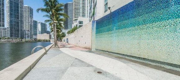 2 Schlafzimmer Gewerbliche Immobilien in Miami, USA, Nr. 614981 28