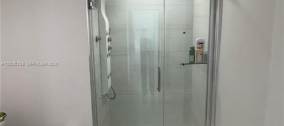 2 Schlafzimmer Gewerbliche Immobilien in Miami, USA, Nr. 614981 11