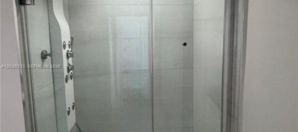 2 Schlafzimmer Gewerbliche Immobilien in Miami, USA, Nr. 614981 10