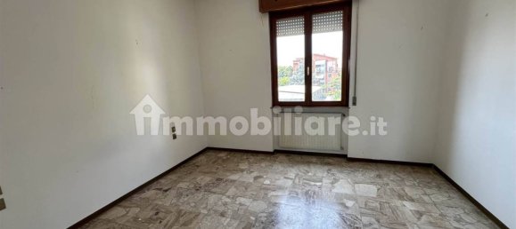 2 bedrooms Apartment in Piacenza, Italy No. 313573 8