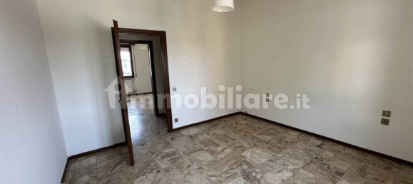 2 bedrooms Apartment in Piacenza, Italy No. 313573 9