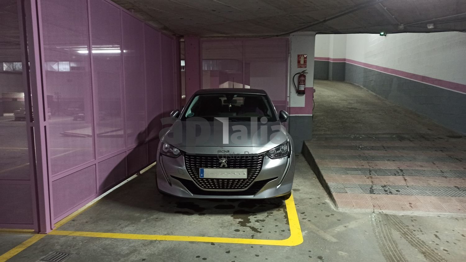 Garage in Lloret de Mar, Spain 11m², Nr. 213139