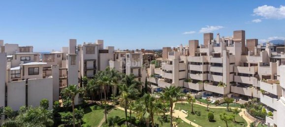 2 bedrooms Penthouse in Estepona, Spain No. 52049 21