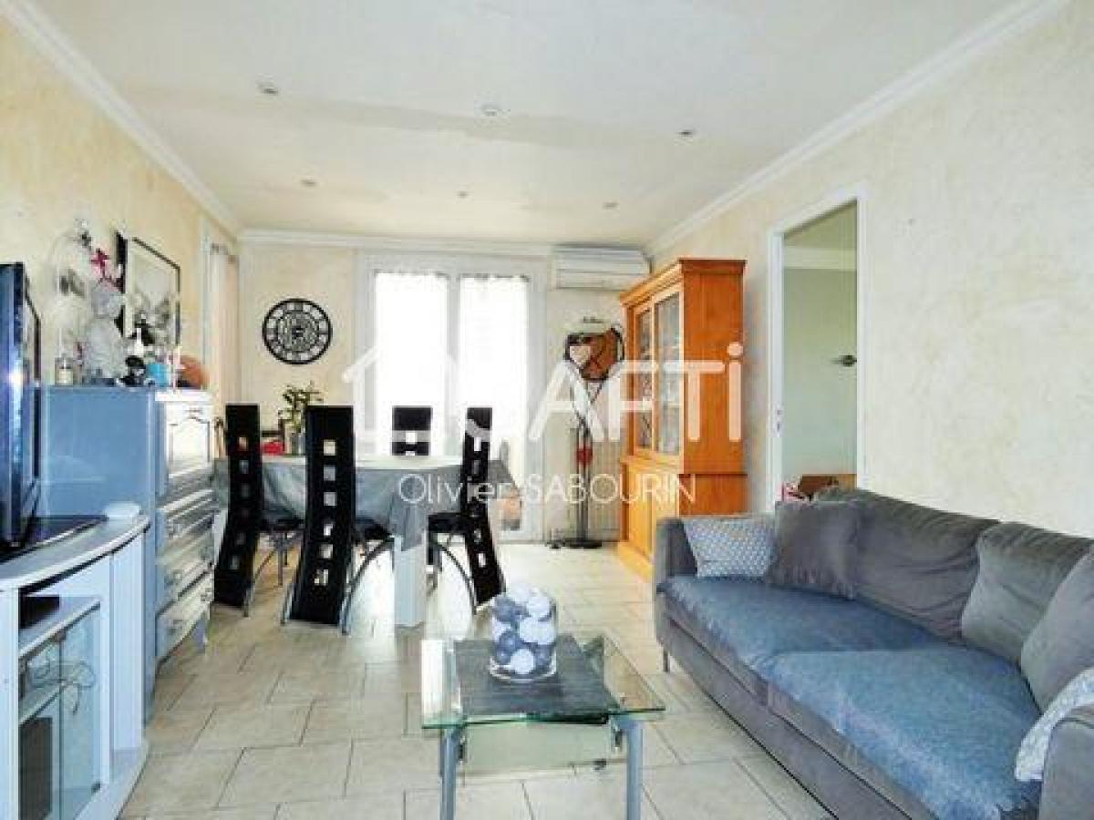 Apartamento T3 em Saint-Raphael, France N.º 4462