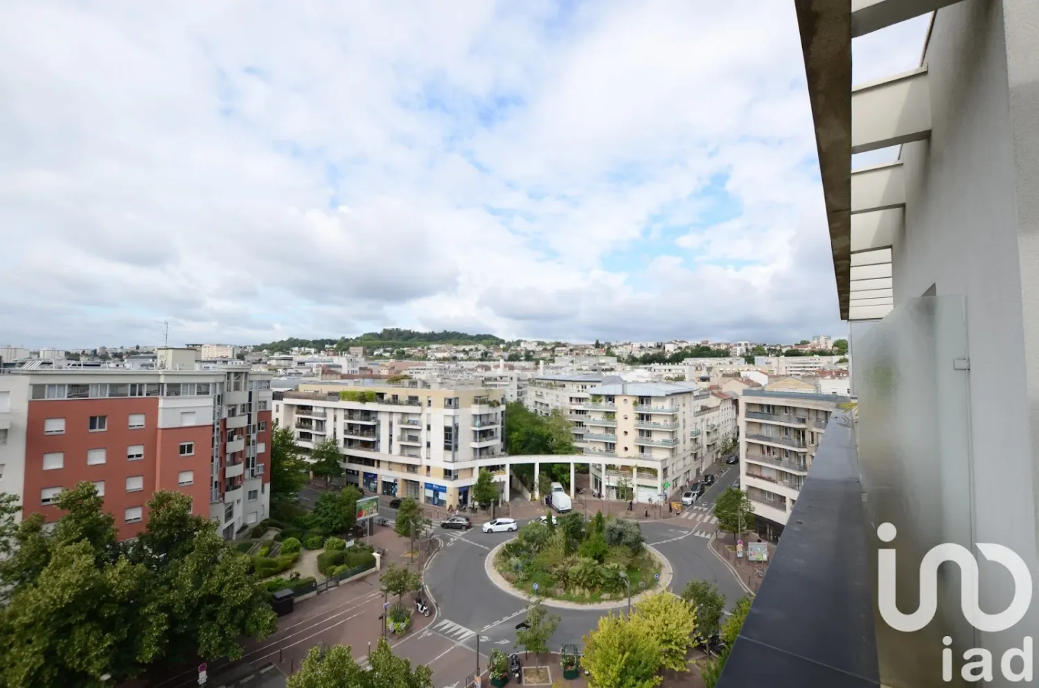 2 غرف نوم شقة في Puteaux, France رقم 323518