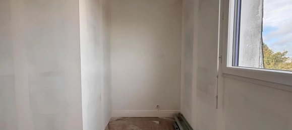 Estudio en Vitre, France No. 326680 3