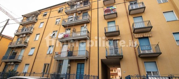 Apartamento de 2 dormitorios en Vignate, Italy No. 212388 5