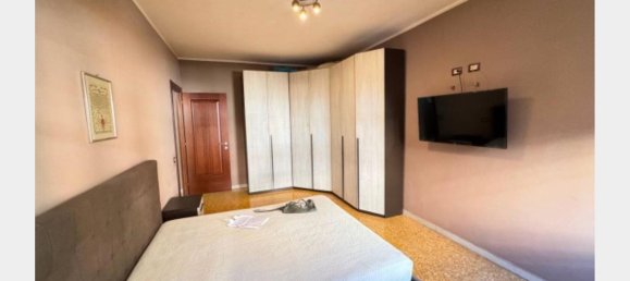 2 rooms Apartment in Rome, Italy No. 361573 7