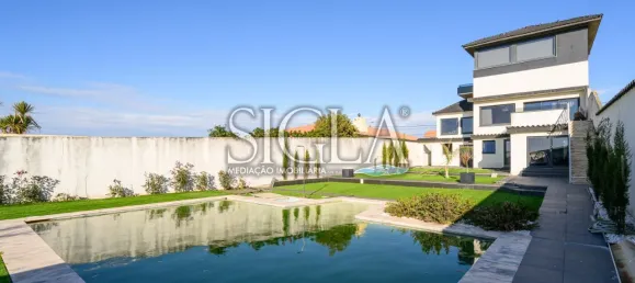 6 bedrooms House in Vila Nova de Gaia, Portugal No. 117955 2