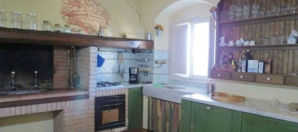 2 bedrooms House in Pietrasanta, Italy No. 269505 8