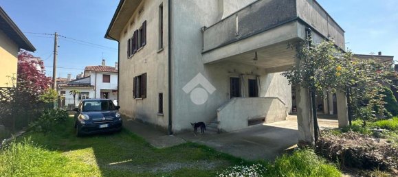 7 rooms Villa in Palazzolo sull'Oglio, Italy No. 5173 29