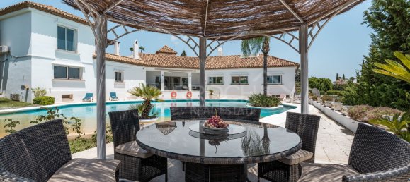 6 bedrooms Villa in Estepona, Spain No. 40237 12