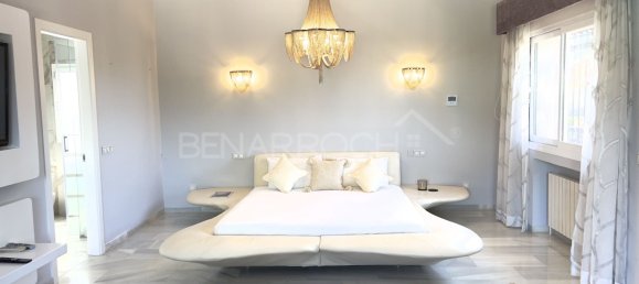 6 bedrooms Villa in Estepona, Spain No. 40237 2