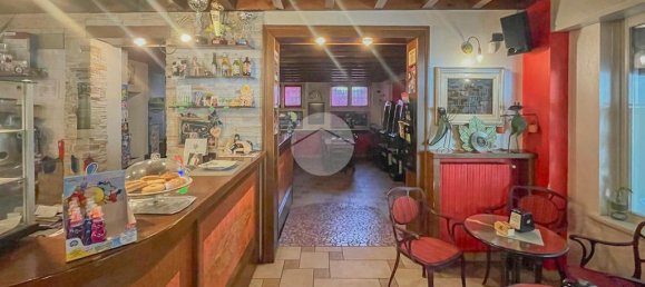 5 rooms Commercial property in Bagnolo Cremasco, Italy No. 341368 4