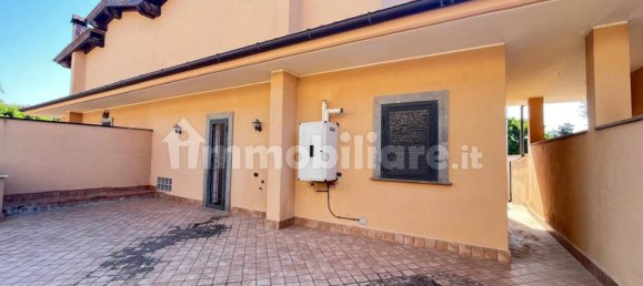 Villa de 2 dormitorios en Pomezia, Italy No. 313485 2