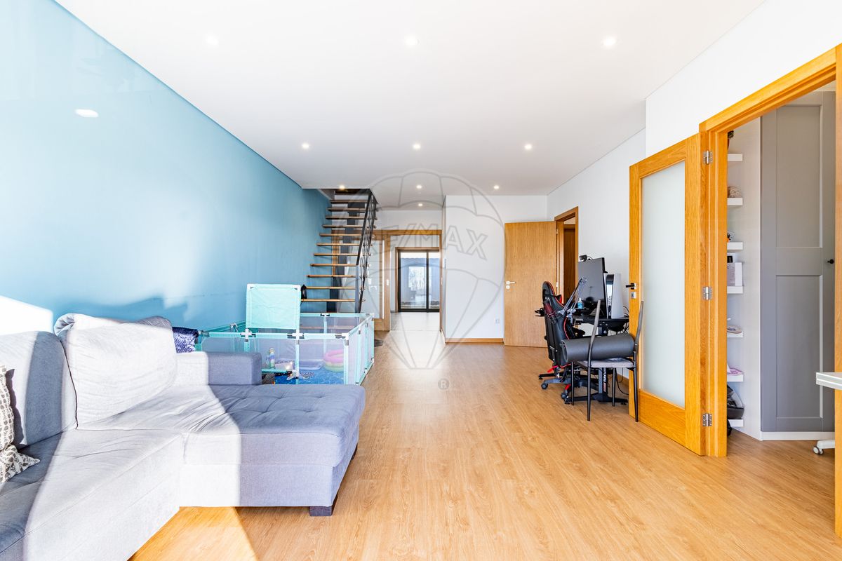 Дом с 3 спальнями в Гондомар, Португалия № 26914