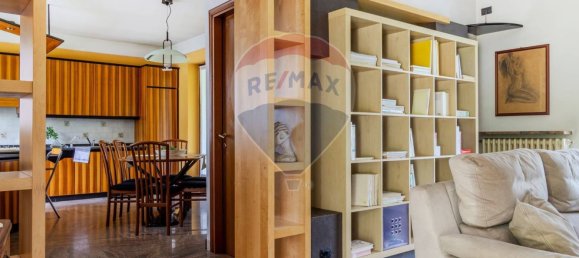 3 bedrooms Villa in Leggiuno, Italy No. 142123 11