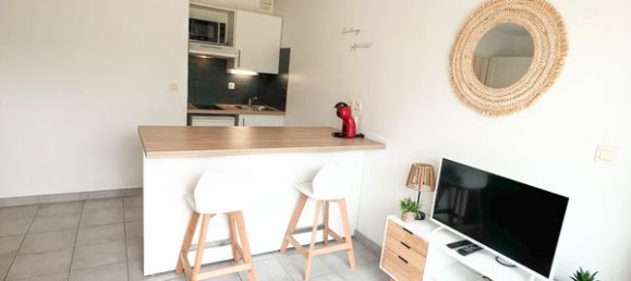 Studio in La Rochelle, France No. 295854 2