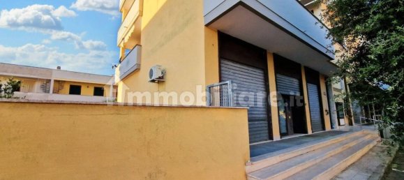 Gewerbliche Immobilie in San Pietro in Lama, Italy 120m², Nr. 313498 10