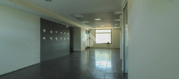 4-Zimmer Gewerbliche Immobilie in Verdello, Italy, Nr. 273636 8