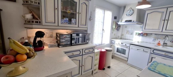 Casa de 4 dormitorios en Oise, France No. 363587 3