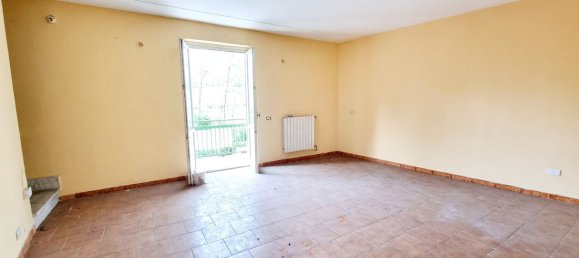 2-Zimmer Doppelhaus in Pratola Serra, Italy, Nr. 132862 10