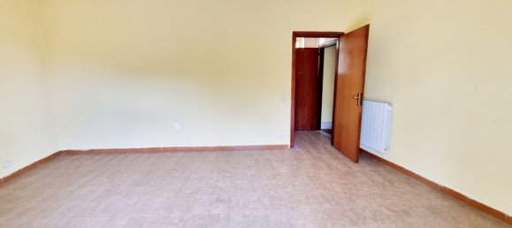 2-Zimmer Doppelhaus in Pratola Serra, Italy, Nr. 132862 12