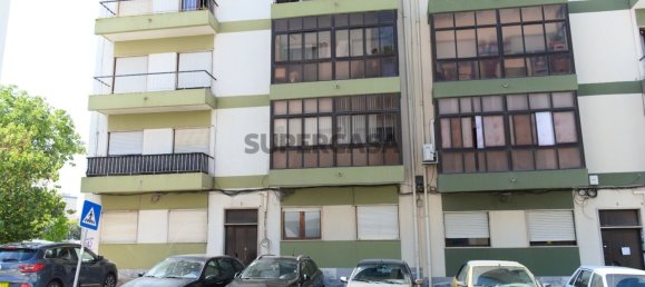 2 bedrooms Apartment in Barreiro, Portugal No. 284603 3