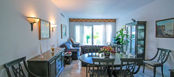 2 chambres Appartement à Marbella, Spain No. 106577 7