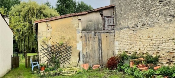 6 rooms Townhouse in Saint-Jean-d'Angely, France No. 98471 27