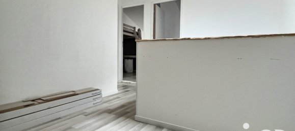 6 rooms Townhouse in Saint-Jean-d'Angely, France No. 98471 16