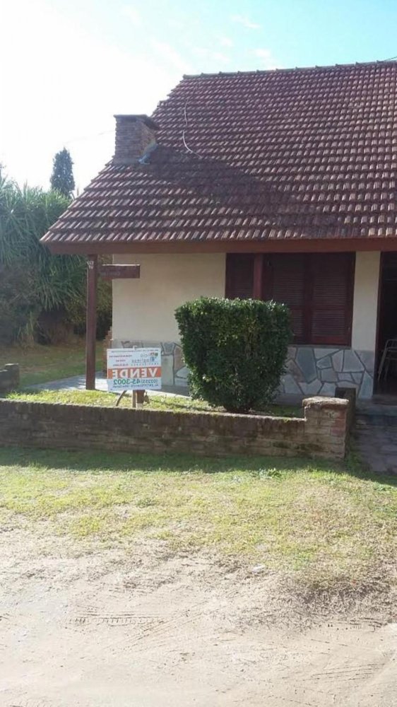 2 bedrooms House in Mar del Plata, Argentina No. 84407