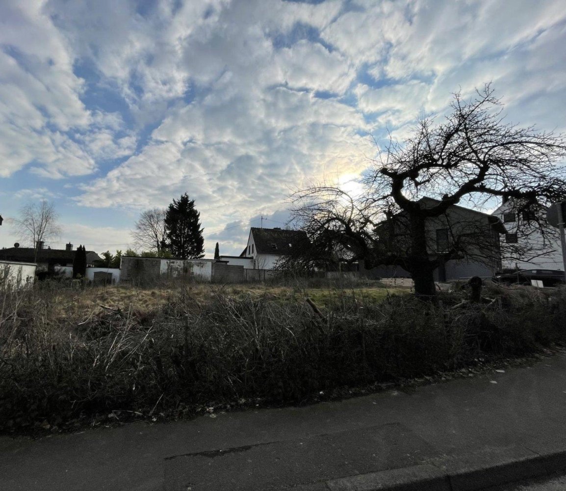  Land in Wiesbaden, Germany No. 274432